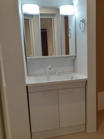 洗面設備　脱衣スペースもあります