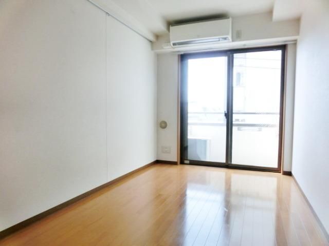 居室・リビング　フローリング