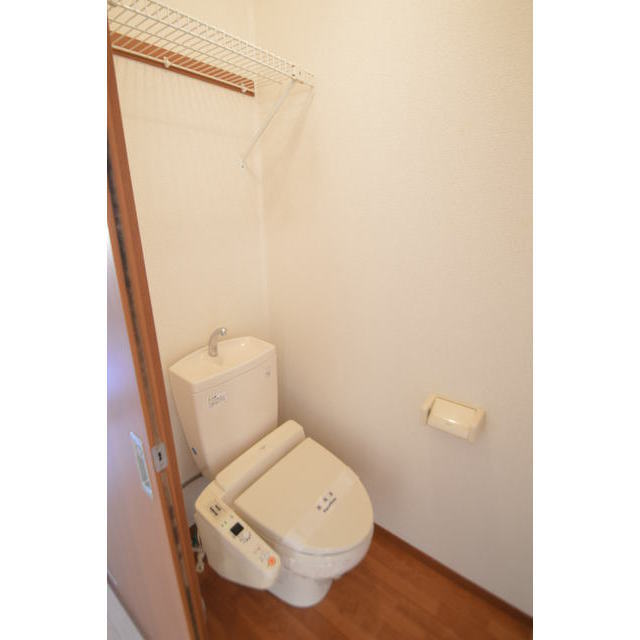 トイレ　温水洗浄暖房便座