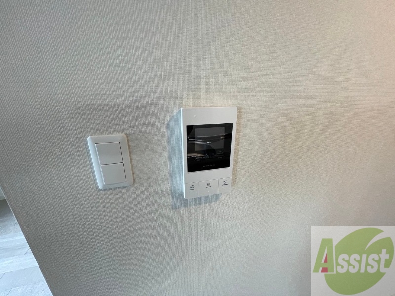 セキュリティ　ＴＶモニター付インターホンです。来客者の顔が見えるので安心！