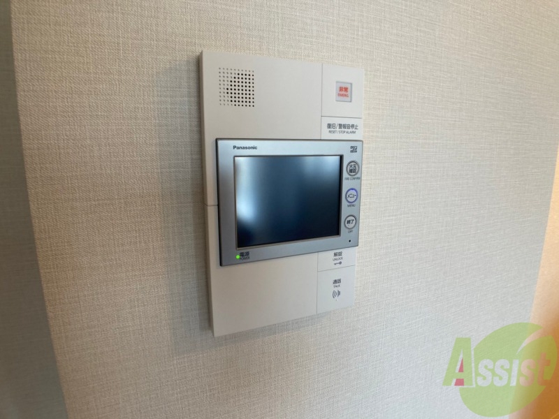 セキュリティ　ＴＶモニター付インターホンです。来客者の顔が見えるので安心！