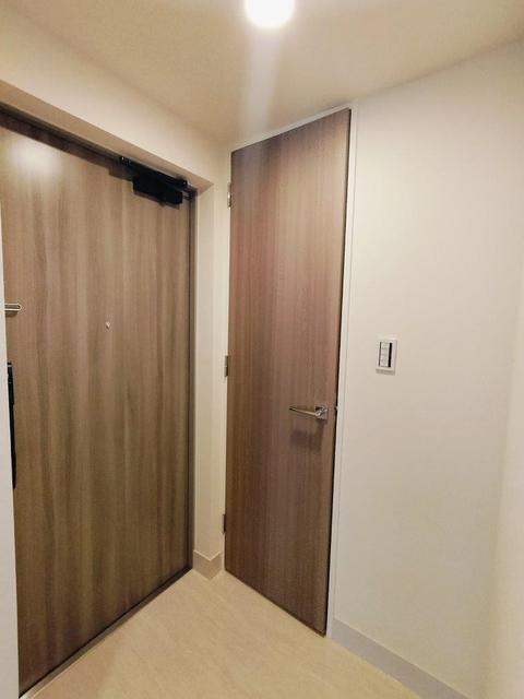 玄関　玄関　シューズインクローゼット
