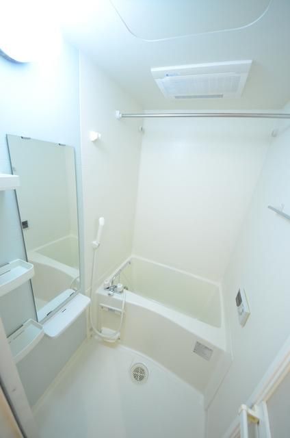 バス・シャワールーム　☆内覧のご予約はタウンハウジングまで☆