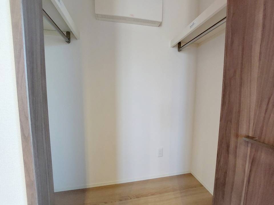 収納　ウォークインクローゼット