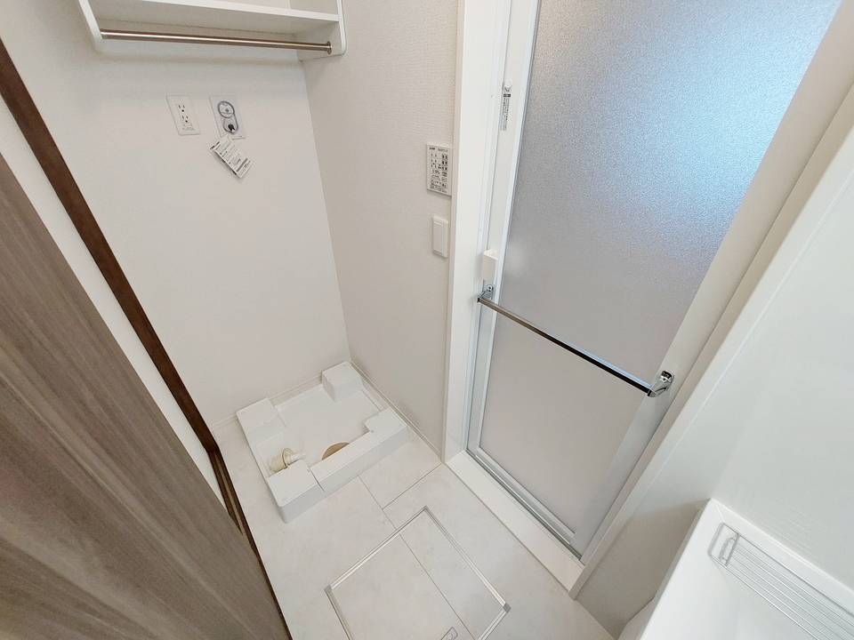 洗面設備　洗濯機置場