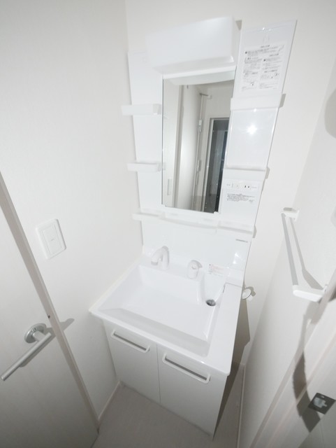 洗面設備　★人気の独立洗髪洗面化粧台で朝の準備にも便利ですね★