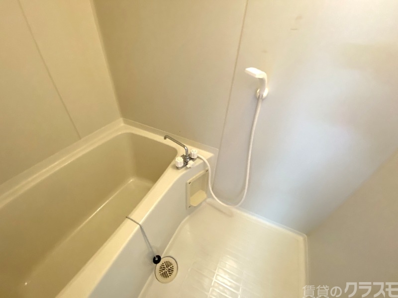 バス・シャワールーム　一日のお疲れをお取りください。