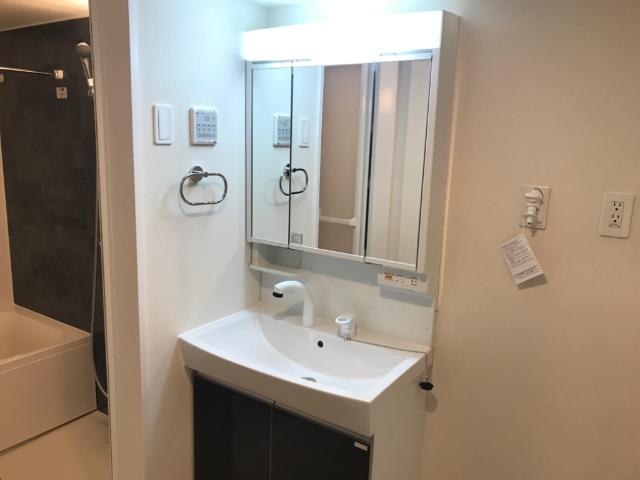 洗面設備　洗髪洗面化粧台