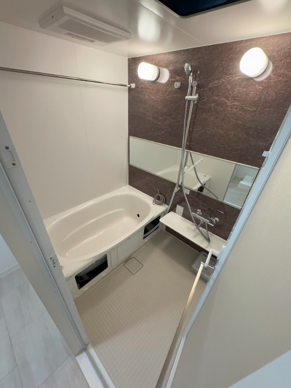 バス・シャワールーム