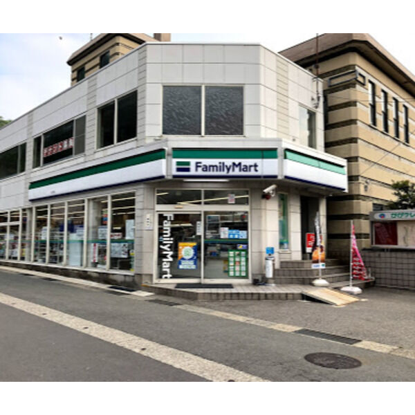 コンビニ　ファミリーマート　山中店（コンビニ）まで1670m