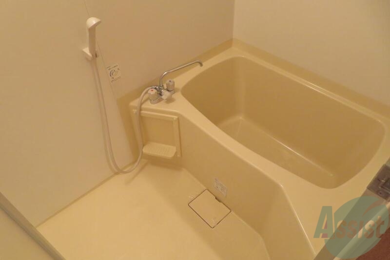 バス・シャワールーム　お風呂は洗い場も広くて使いやすそうですね。