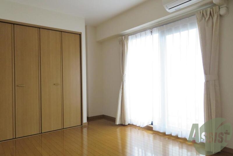 その他部屋・スペース　寝室は広々してるのでゆっくり休めそうですね。