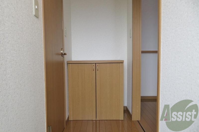 玄関　玄関からの景色はこのような感じになっております。