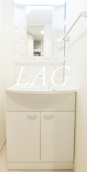 洗面設備　独立洗面台です。