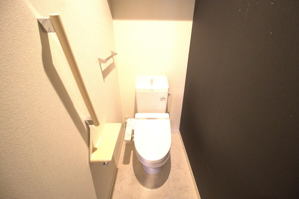 トイレ　温水洗浄便座♪