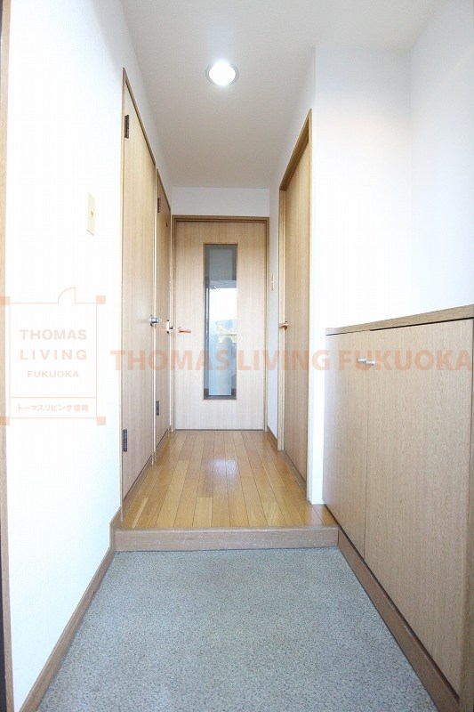 玄関　※別号室参考写真