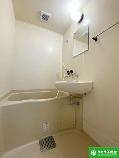 バス・シャワールーム　画像は１０５号室