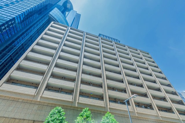 建物外観　エレベーター