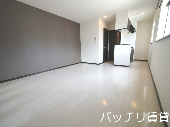 居室・リビング　同型タイプの為、現状を優先いたします