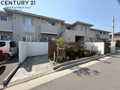 建物外観　オートロック付きで安心！宅配ボックス付きで便利！