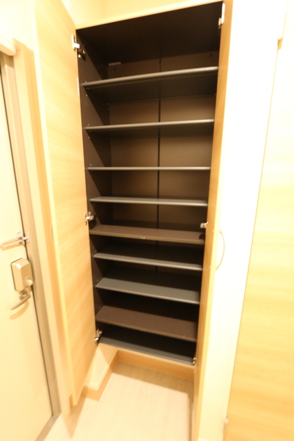 玄関　（１０３号室流用）シューズボックス