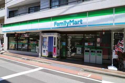 コンビニ　ファミリーマート品川中延六丁目店（コンビニ）まで157m