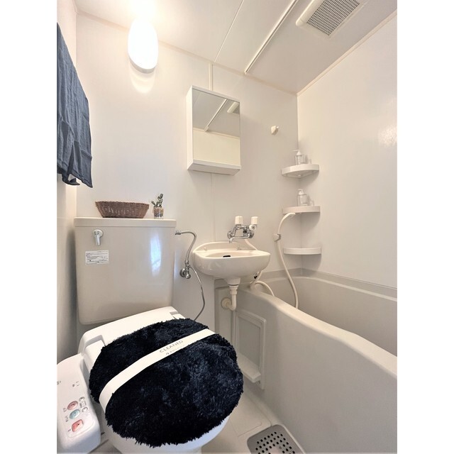 バス・シャワールーム　（２３１０）