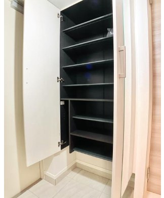 収納　シューズボックス