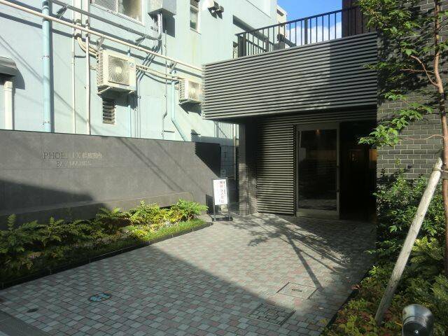 エントランス　オートロック完備