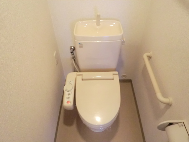 トイレ　男の味方ウォシュレットトイレ