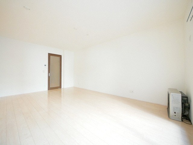 居室・リビング　☆広々とした間取り☆