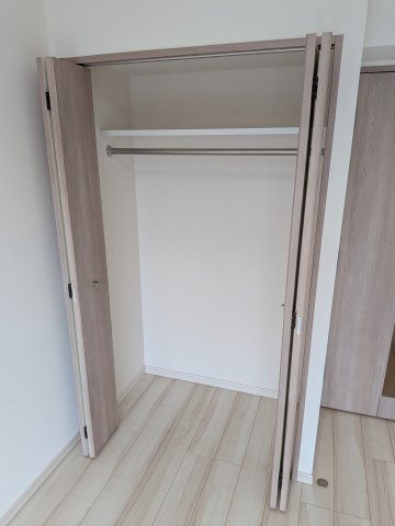 収納　お洋服もたくさんしまえますよ