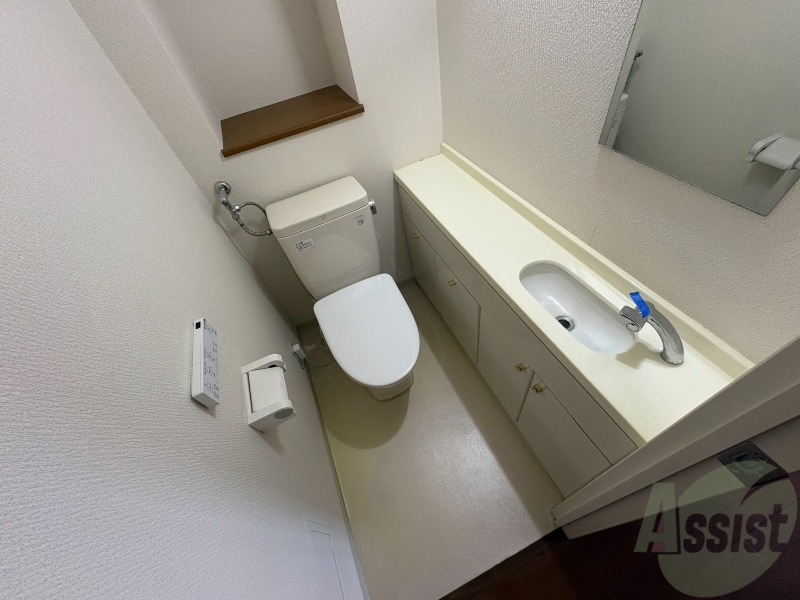 トイレ　トイレです。ウォシュレット付を探している方、おすすめです！