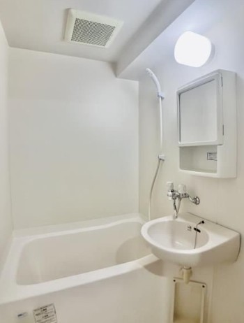 バス・シャワールーム　※こちらの写真は他部屋参考写真です