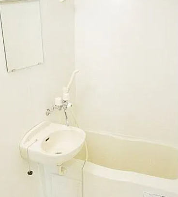 バス・シャワールーム　別部屋の画像を使用しております。