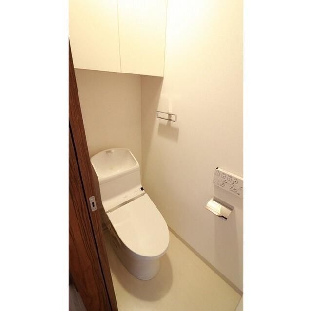 トイレ　落ち着いたトイレです