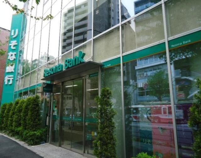 銀行　りそな銀行荻窪支店（銀行）まで592m