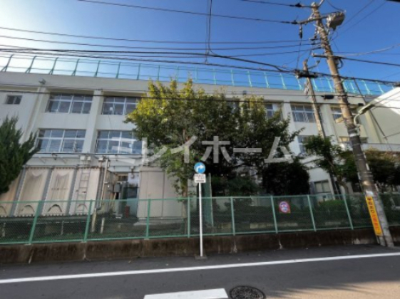 小学校　大田区立南蒲小学校（小学校）まで124m