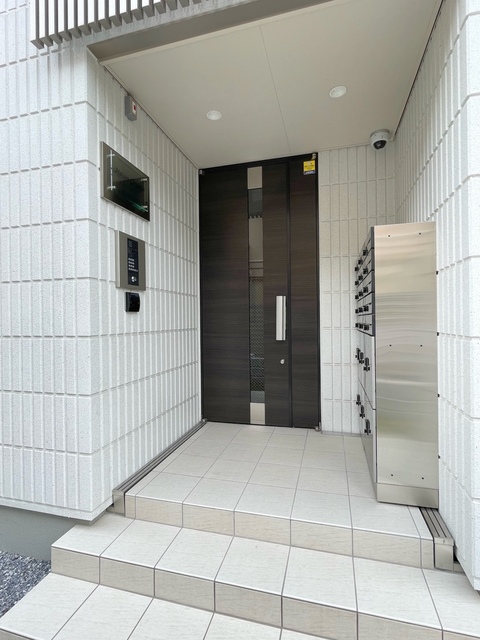エントランス　★オートロック共用玄関★