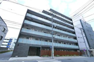 建物外観　鶴見駅徒歩7分のマンションです