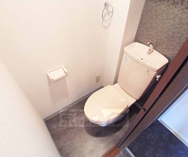 トイレ　清潔感のあるトイレです。