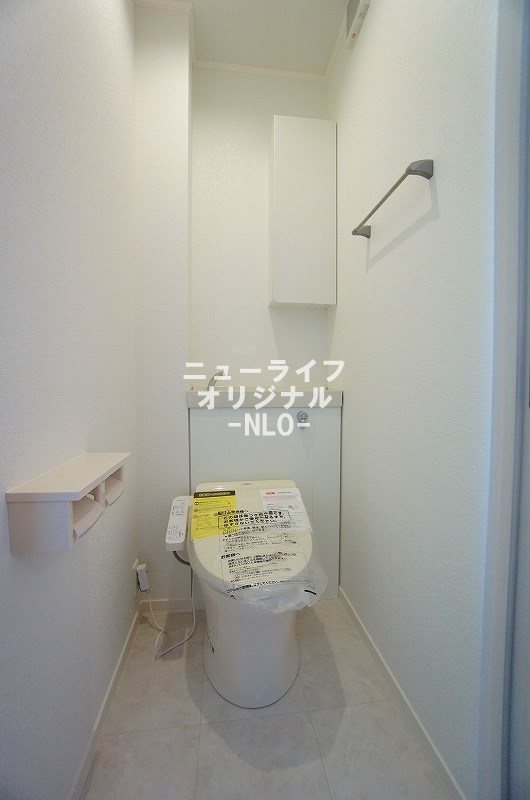 トイレ　トイレには快適な温水洗浄便座付