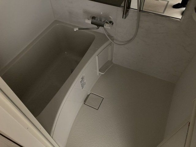 バス・シャワールーム　広めの浴室です。（浴室乾燥機付き）