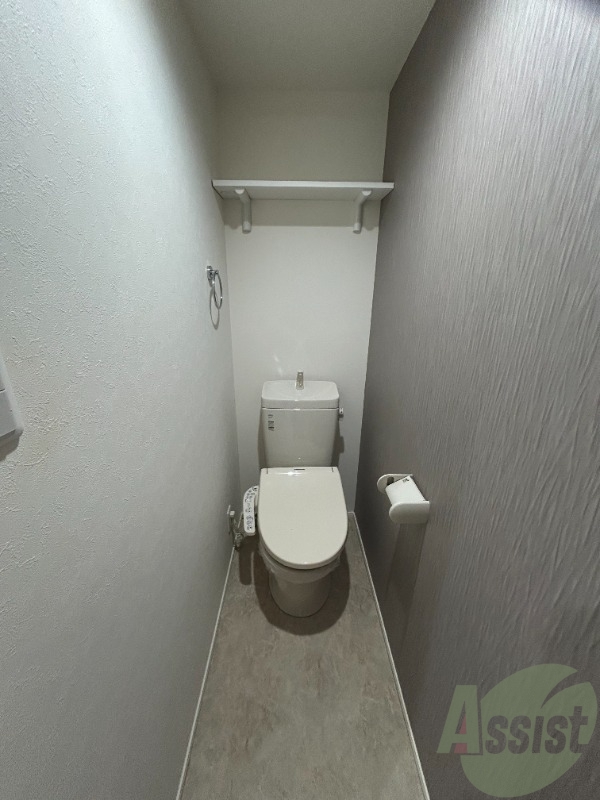 トイレ　トイレは嬉しい温水洗浄便座付きとなっております。