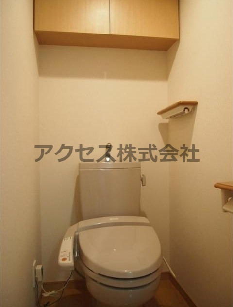 トイレ　ウォシュレット付き便座です！