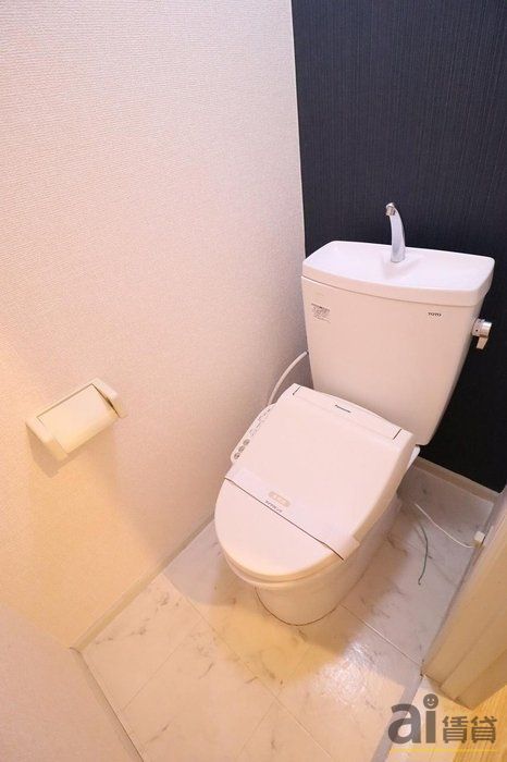 トイレ　※同仕様写真