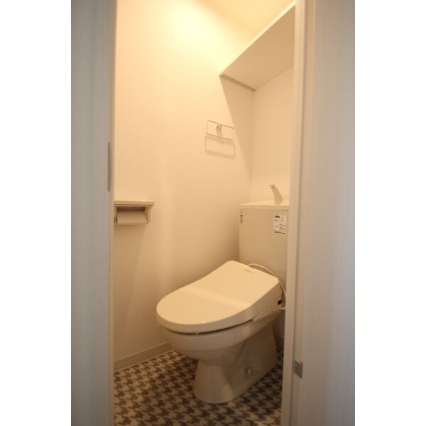 トイレ　落ち着いたトイレです