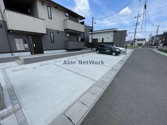 駐車場　駐車場