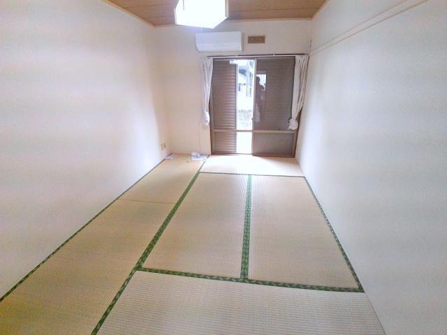 居室・リビング　落ち着く和室です。