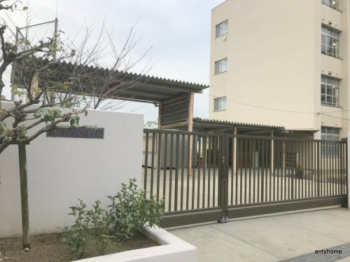 中学校　大阪市立新北野中学校（中学校）まで259m